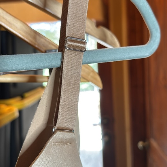 Soma VANISHING BACK Full Coverage Bra Beige Size 36D - Picture 7 of 10